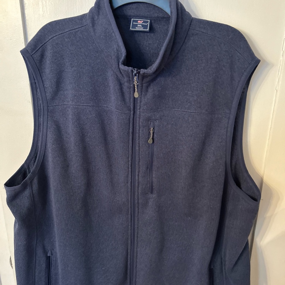Men’s Vineyard Vines vest size 2XL